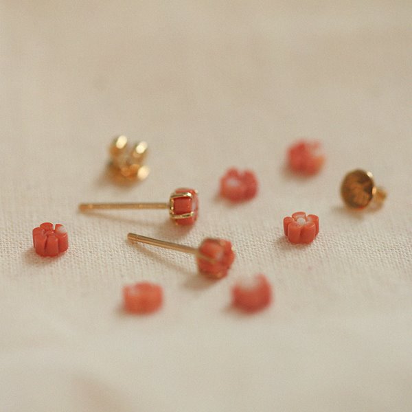 ㆍDesigned by Daeunㆍ Super Mini Flower Coral Earrings 18K 초미니 꽃 산호 귀걸이