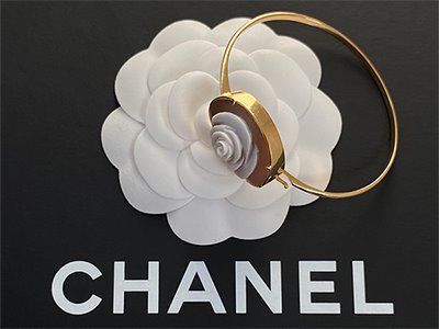 ㆍDesigned by Namheeㆍ Camellia Sardonyx Shell Cameo Bangle Bracelet 18K 동백 사도닉스 셸 카메오(타원형) 뱅글 팔찌