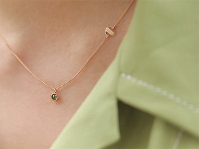 Green Rough Diamond Side Point Necklace 18K 그린 러프 다이아몬드 사이드 포인트 목걸이