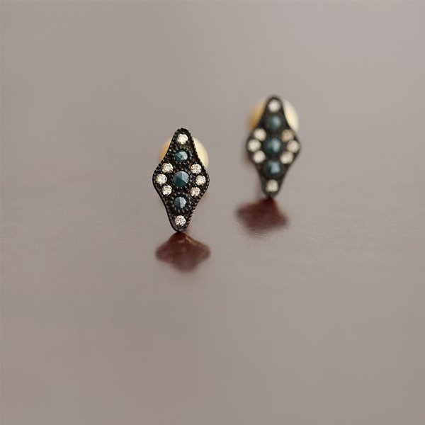 Blue Rough Diamond, Cognac Diamond Robin Earrings 18K 블루 러프 다이아몬드, 꼬냑 다이아몬드 로빈 귀걸이