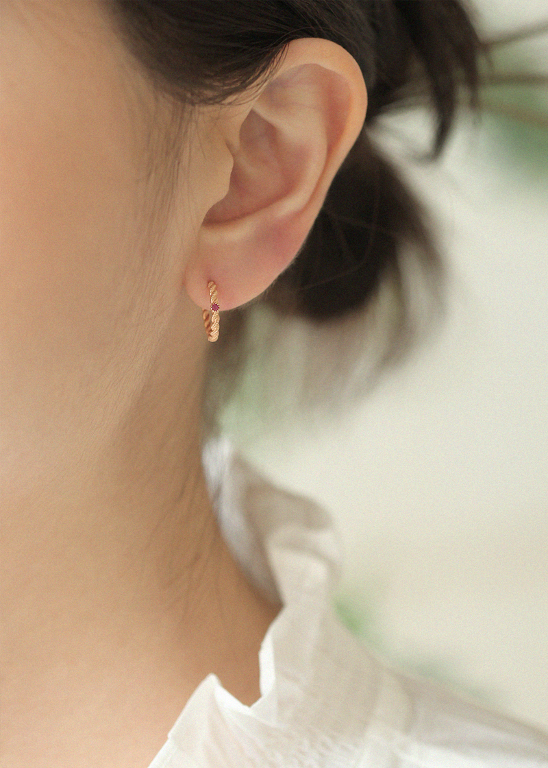 Ruby Twisted One Touch Earrings 18K 루비 꽈배기 원터치 귀걸이