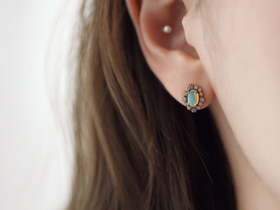 Cognac Diamond, Opal Mui Earrings 18K 꼬냑 다이아몬드, 오팔 무이 귀걸이