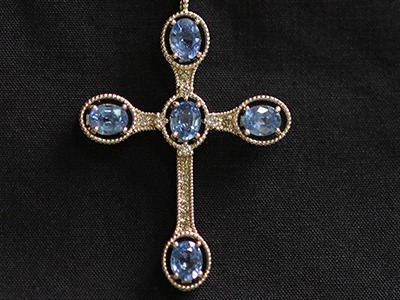 5P Blue Sapphire, Cognac Diamond Cross Necklace 18K 5P 블루 사파이어, 꼬냑 다이아몬드 십자가 목걸이