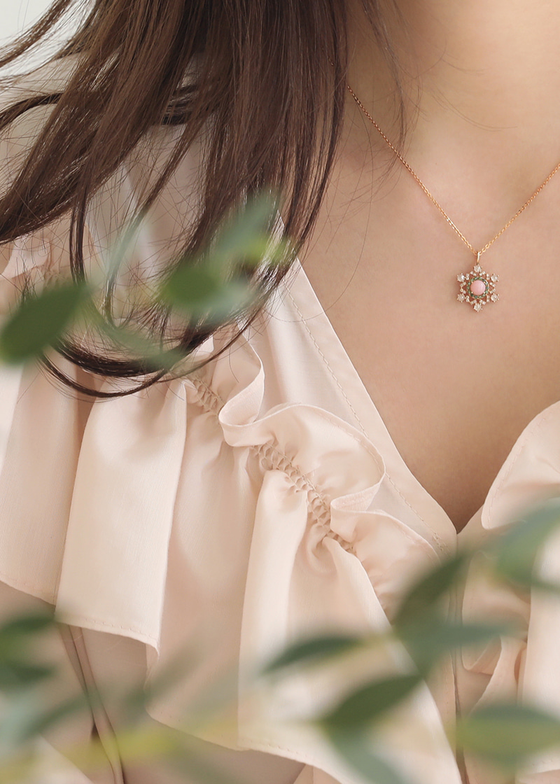 Pink Opal Snowflake Necklace 18K 핑크 오팔 눈꽃 목걸이