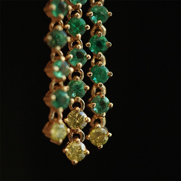 Yellow Diamond, Emerald Yoonseul Earrings 18K 옐로우 다이아몬드, 에메랄드 윤슬 귀걸이